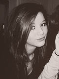 Eleanor Calder (El)