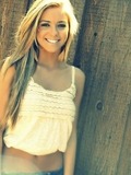 Elle Simmons
