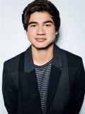 06. Calum Hood.