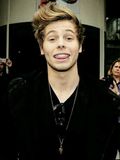 Luke Hemmings