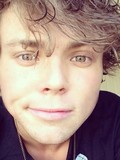Ashton Irwin