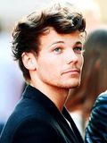 Louis Tomlinson *main* likes brynn. tough with a soft spot for brynn. Player. (blue eyes)