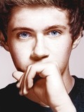 Niall Horan -19