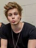 Luke Hemmings