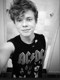 Ashton Irwin